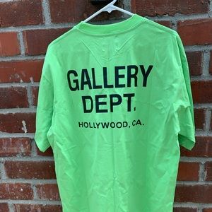 Gallery dept t shirt XL men’s size